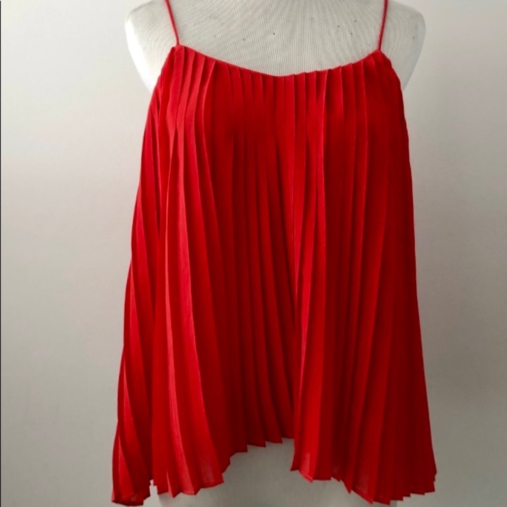 Abercrombie Pleated flows tank with spaghetti straps